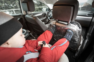 Transparentna ochrona na fotel samochodowy